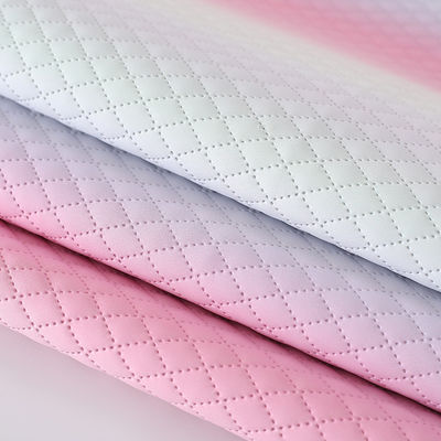 Tkanina skórzana PU z wybrukowanej torebki z teksturą diamentową