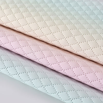 Tkanina skórzana PU z wybrukowanej torebki z teksturą diamentową