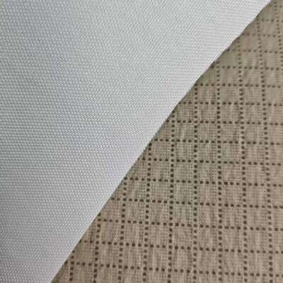 SERIA GRID TEXTURE Opakowania syntetyczne Produkty skórzane zaprojektowane z myślą o trwałości i stylu przy pakowaniu obuwia, produkcji mebli i odzieży
